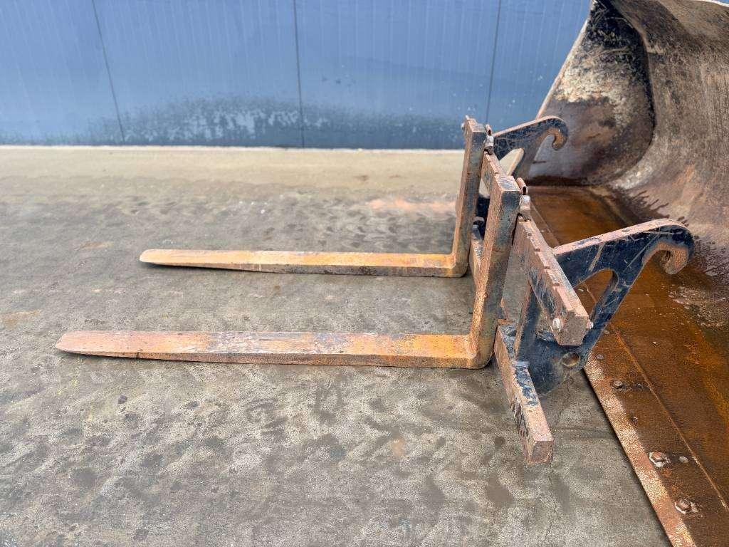 Caterpillar 907M Photo 23