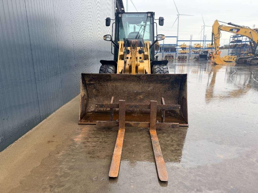 Caterpillar 907M Photo 8