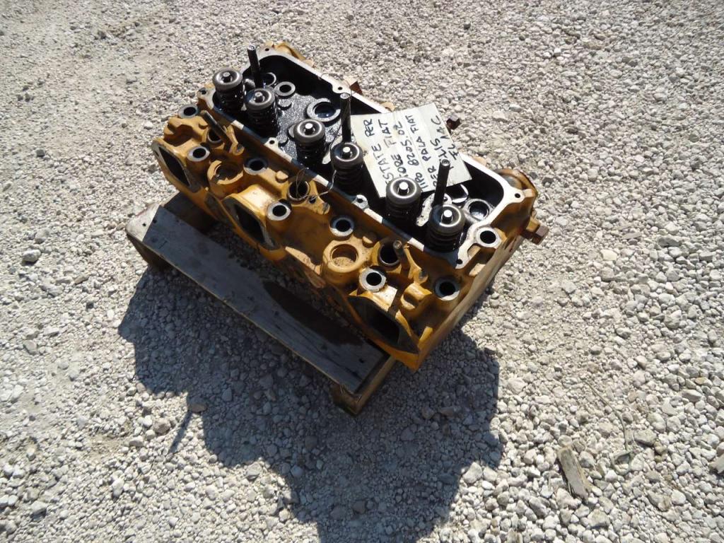 Cylinder head for Fiat Allis FL14C Photo 1