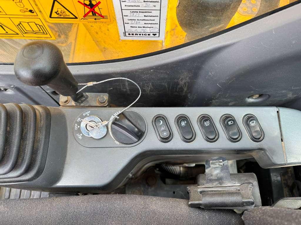 Komatsu PC138US-11 - Triple Boom / Front Blade / 360º Came Photo 10