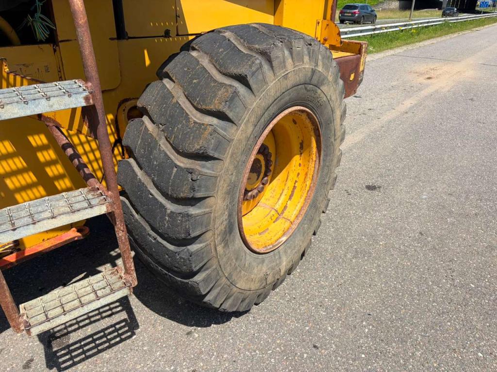Caterpillar 928F Photo 12