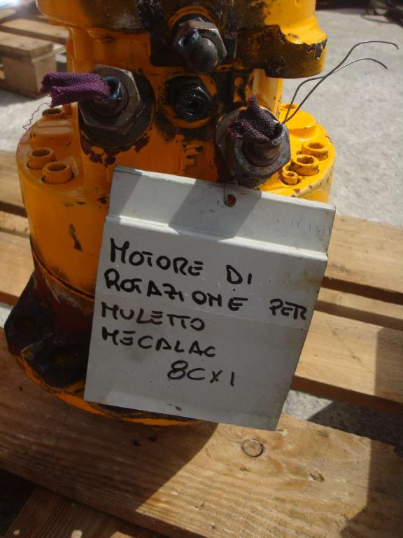 Turntable rotation motor for per Muletto Mecalac 8CXI Photo 2