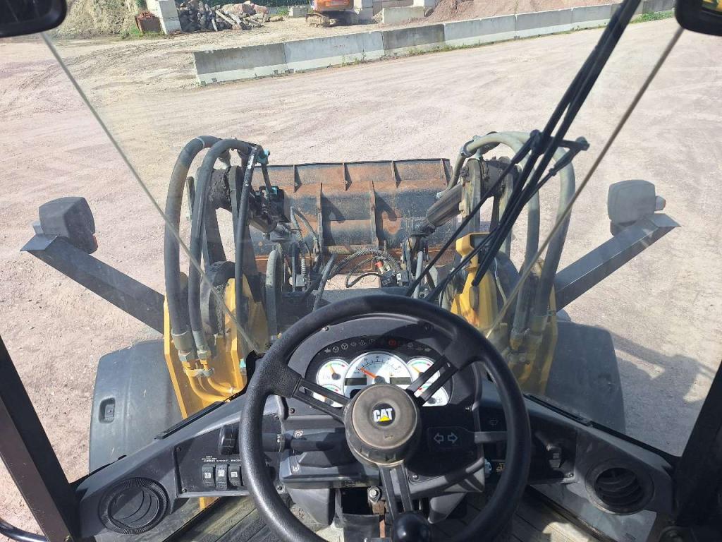 Caterpillar IT 28 G Photo 10