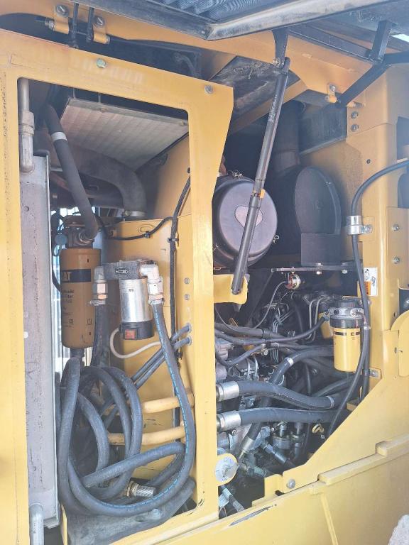 Caterpillar IT 28 G Photo 2