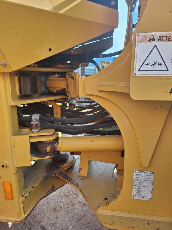 Caterpillar IT 28 G Photo 4