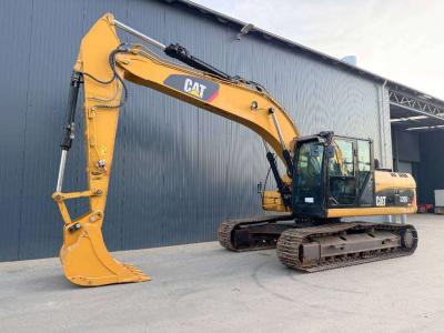 Caterpillar 320D L sold by Smitma B.V.