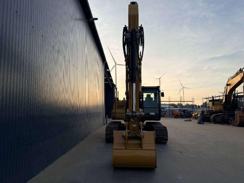 Caterpillar 320D L Photo 17