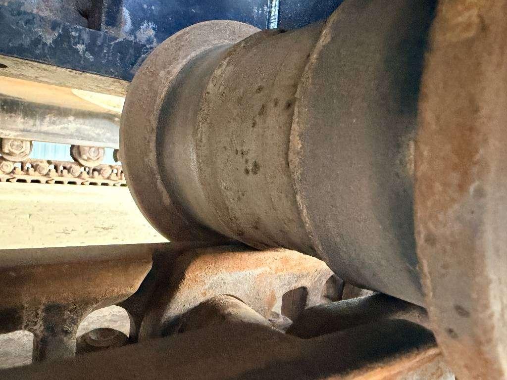 Caterpillar 320D L Photo 24