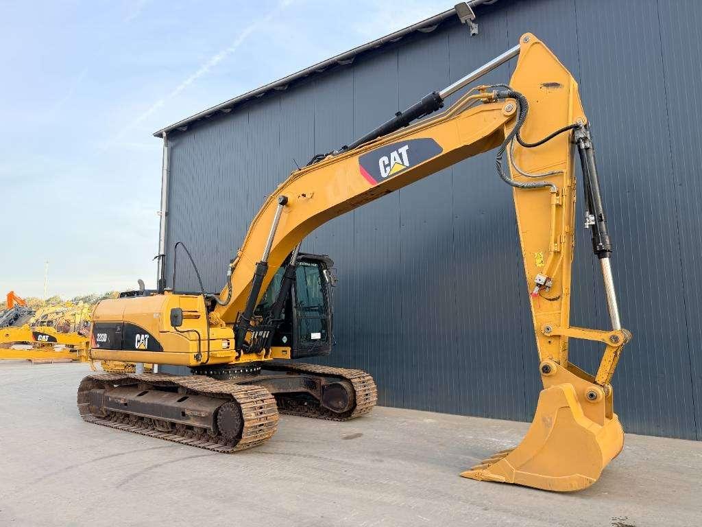 Caterpillar 320D L Photo 3
