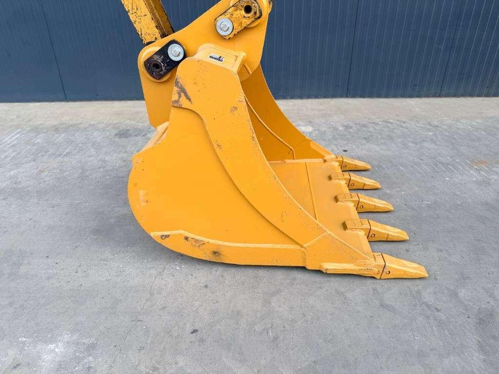 Caterpillar 320D L Photo 30