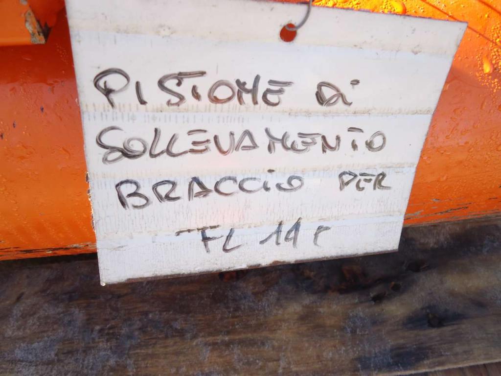 Lifting piston for Fiat Allis FL14C Photo 3
