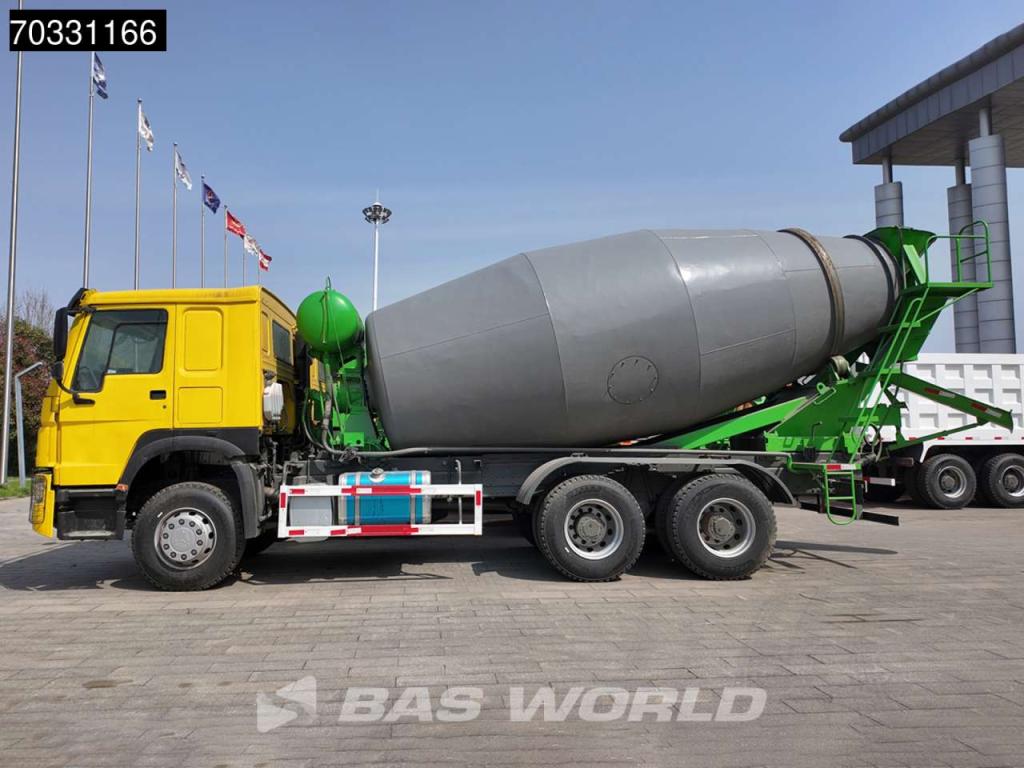Sinotruk HOWO 371 6X4 Photo 2
