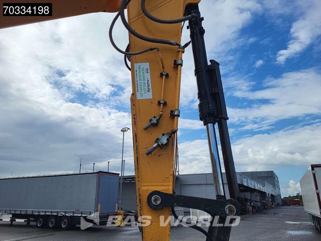 Hyundai HX220 L Photo 13