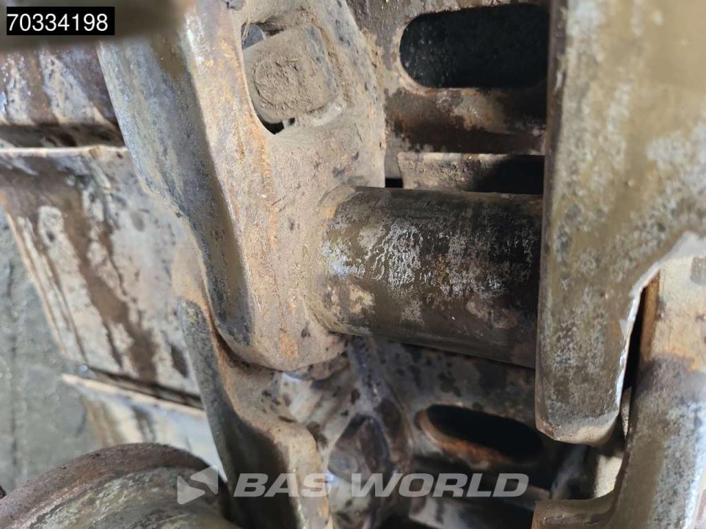 Hyundai HX220 L Photo 21