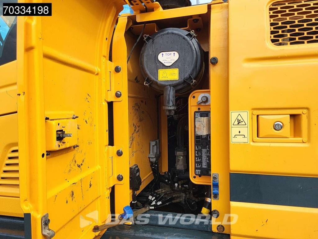 Hyundai HX220 L Photo 24