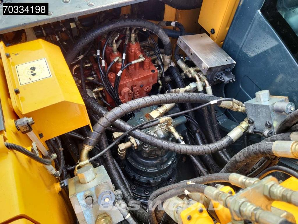Hyundai HX220 L Photo 28