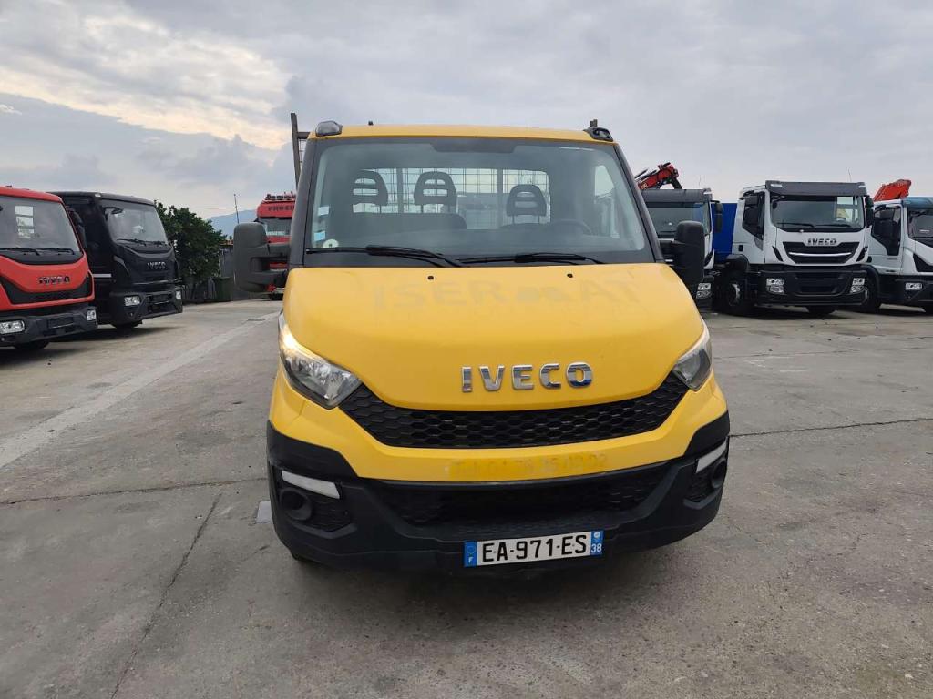 Iveco DAILY 35-130 Photo 18