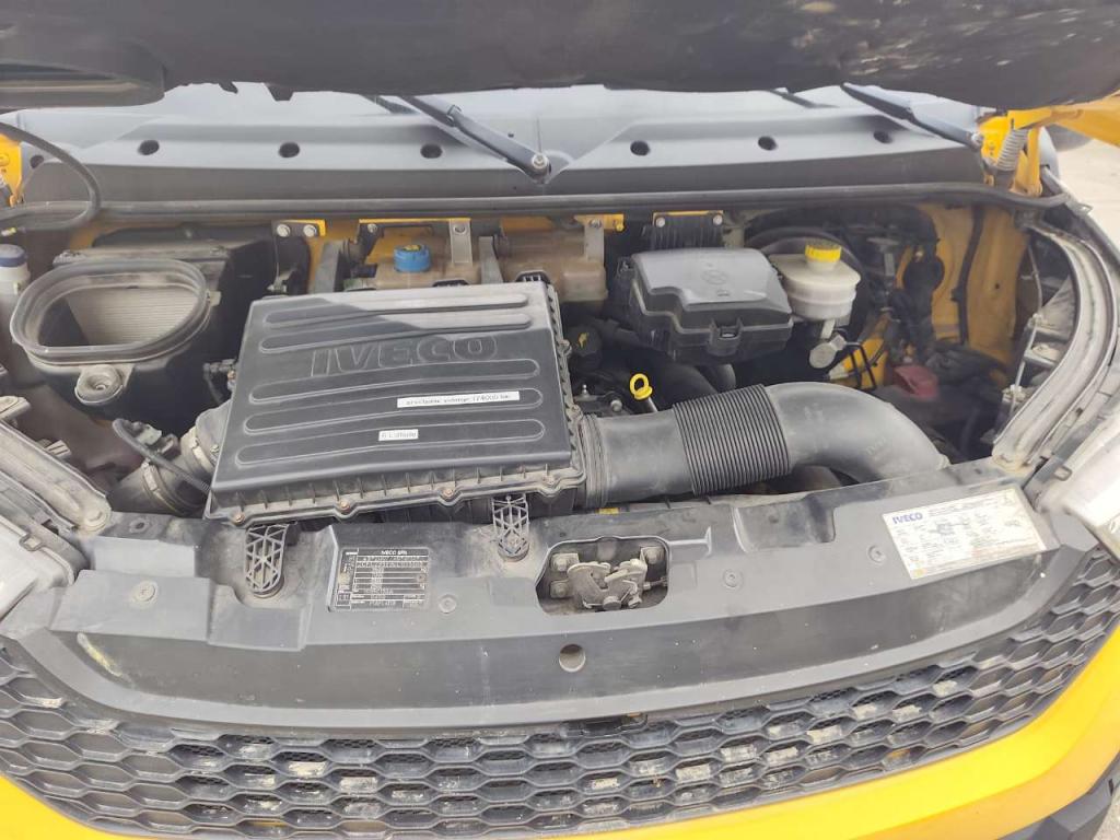 Iveco DAILY 35-130 Photo 4