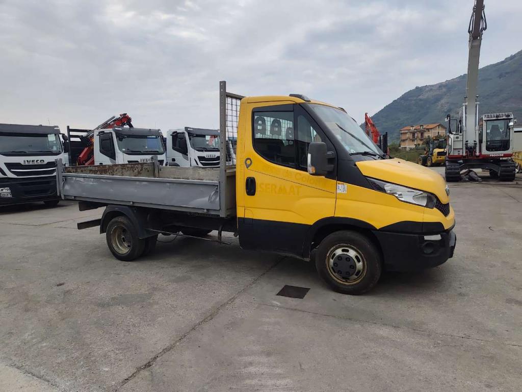 Iveco DAILY 35-130 Photo 8