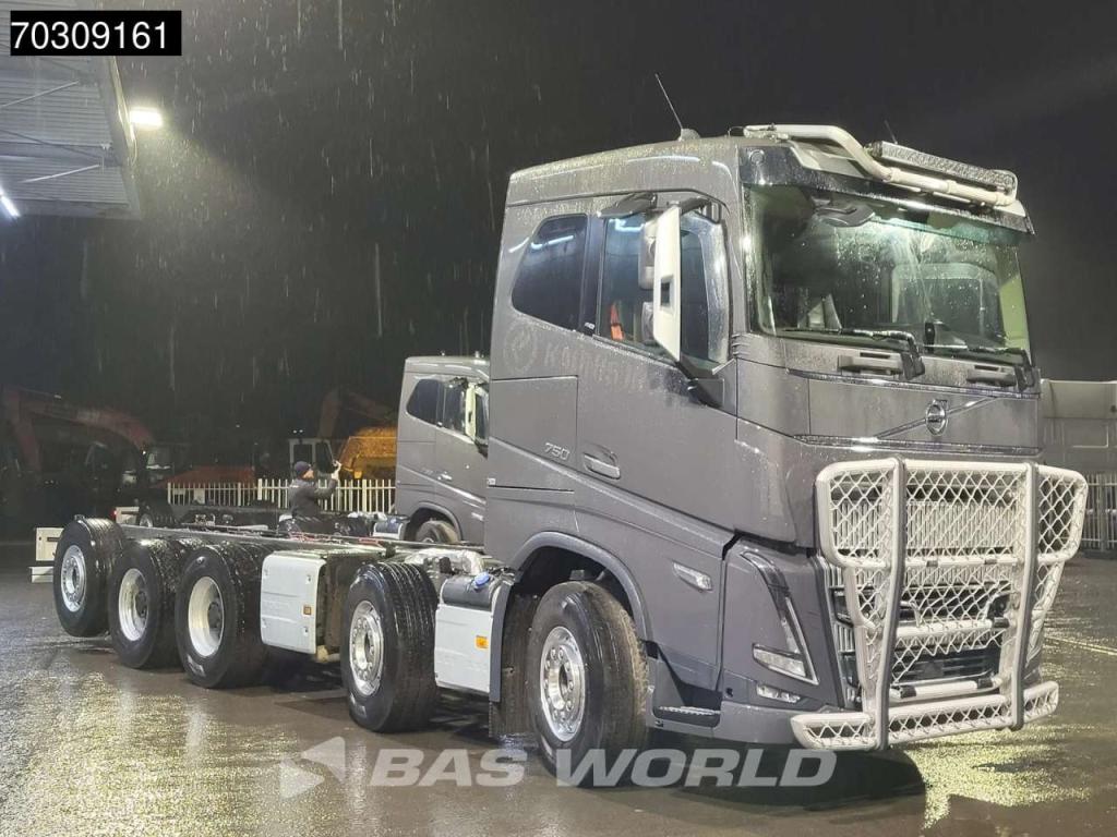 Volvo FH16 750 FH 10X4 10x4 chassis Lift+Steering axle dynamic steering Automatic Euro 6 Photo 9