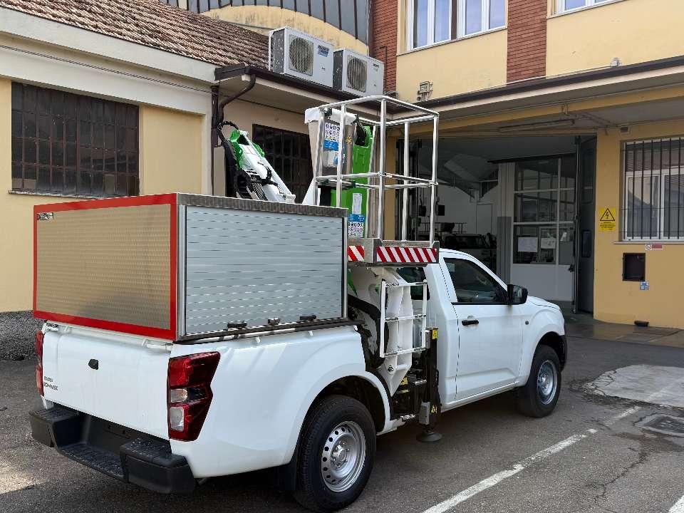 Comet Officine X4 14 Photo 6
