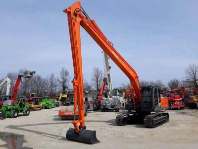 Hitachi ZX250LCN -3 SLF sold by Massucco T. Srl