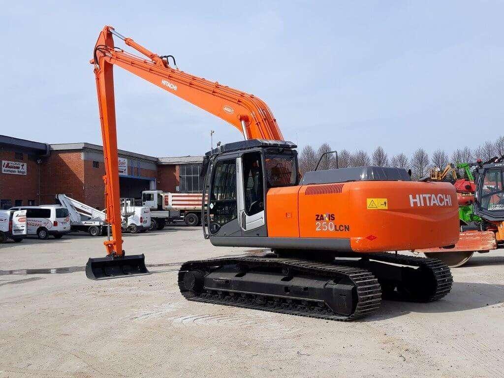 Hitachi ZX250LCN -3 SLF Photo 3