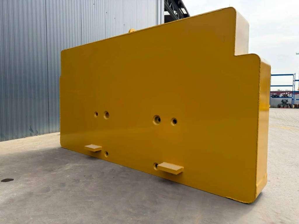 Caterpillar 345C additional 4 ton counter weight Photo 5