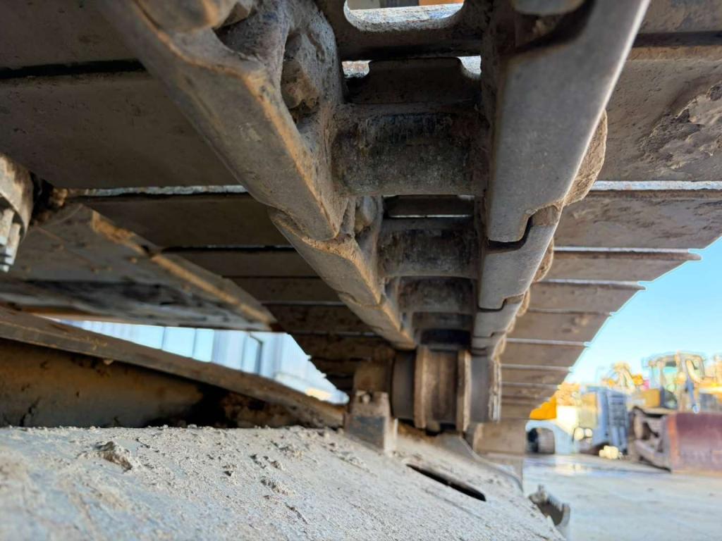 Liebherr R922LC Photo 14