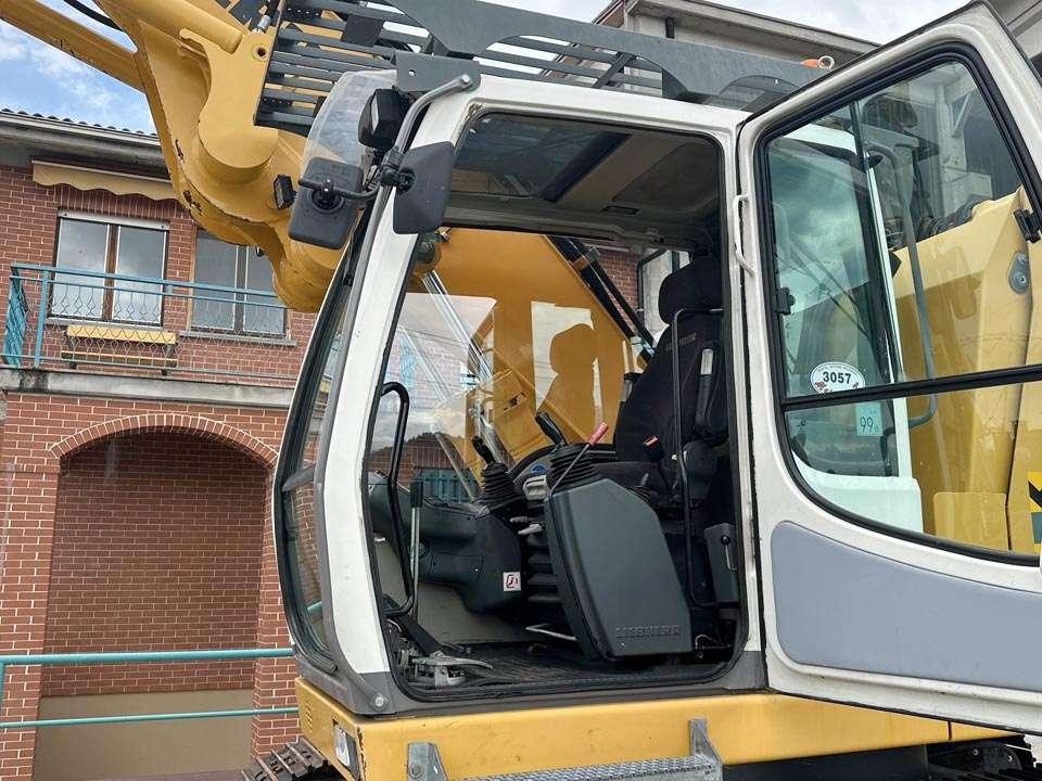 Liebherr R317 Litronic Photo 11