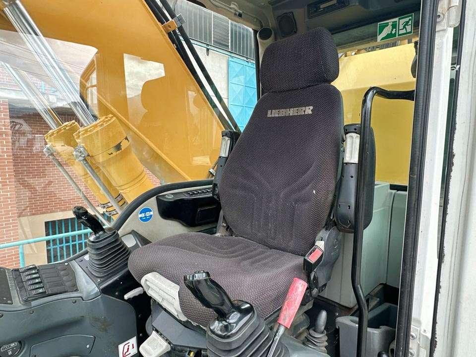 Liebherr R317 Litronic Photo 13