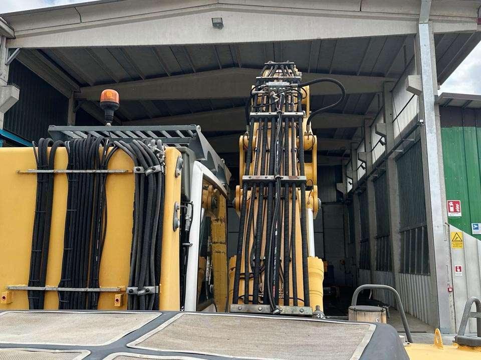 Liebherr R317 Litronic Photo 18