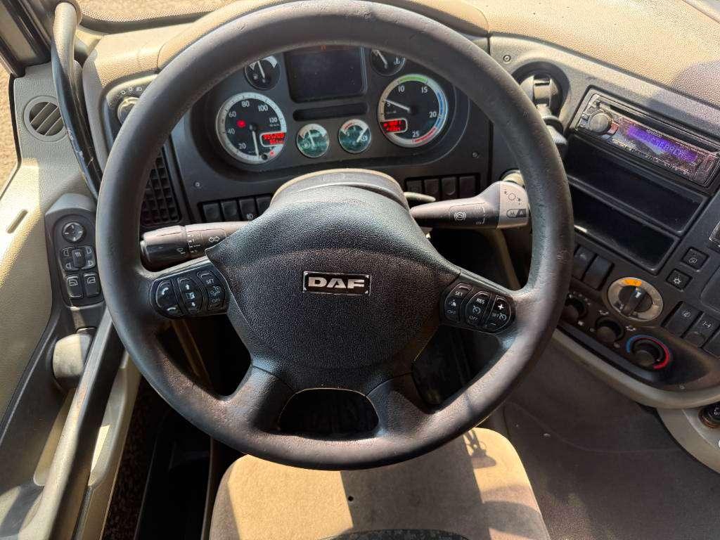 Daf XF105.410 - Dutch Truck / Automatic Gearbox Photo 11