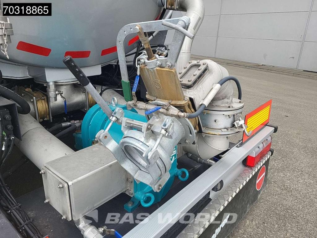 Kässbohrer STB 3 axles Gülle Waste Liftachse Photo 28