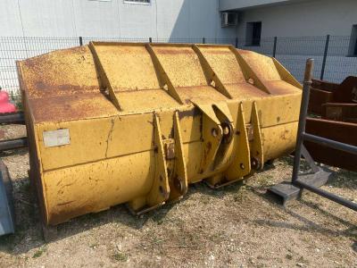 Caterpillar CAT938ZF sold by Emme Service Srl