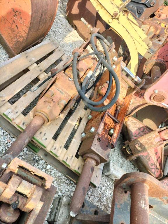 Hydraulic hammer Photo 1
