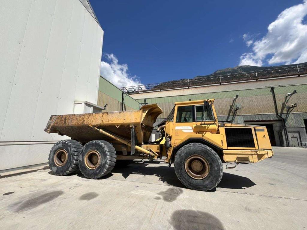 Volvo A25C 6x6 Photo 1