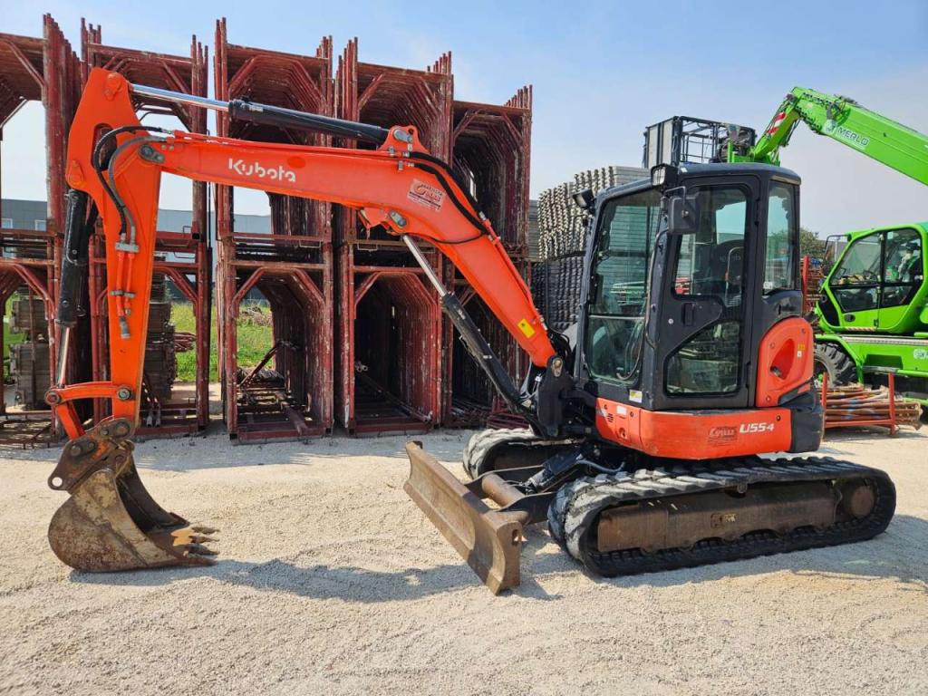 Kubota U55-4 Photo 2