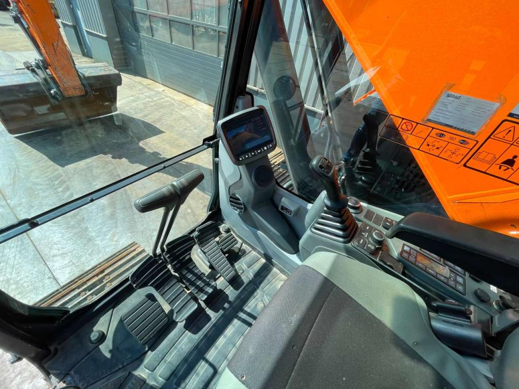Doosan DX235LCR-5 Photo 21