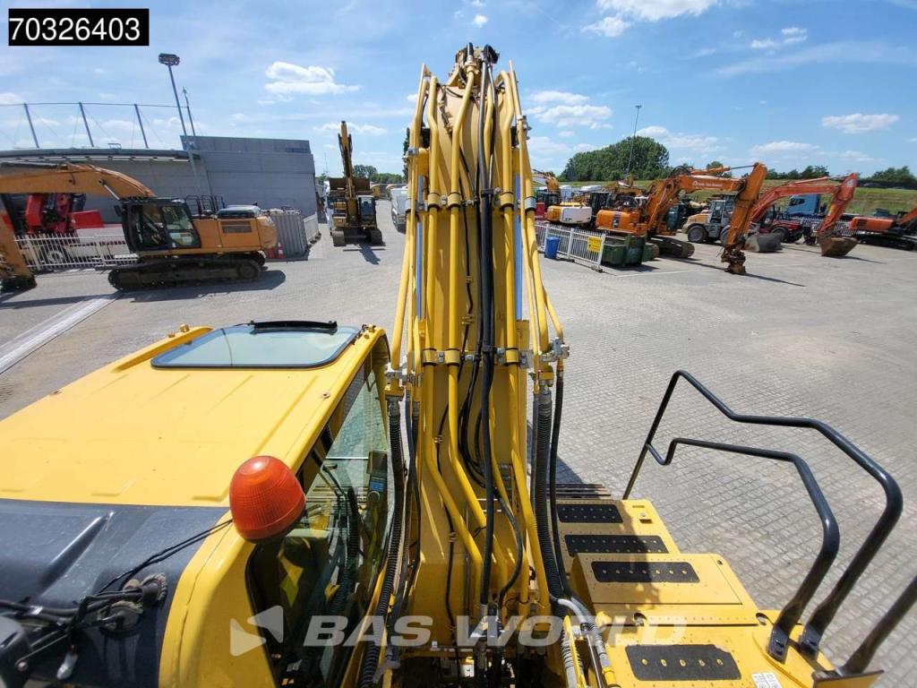 Komatsu PC210 LC-11 Photo 9