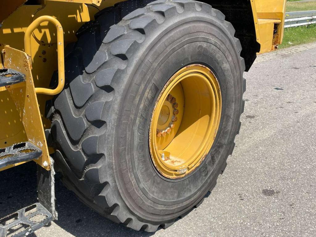 Caterpillar 930M Photo 12