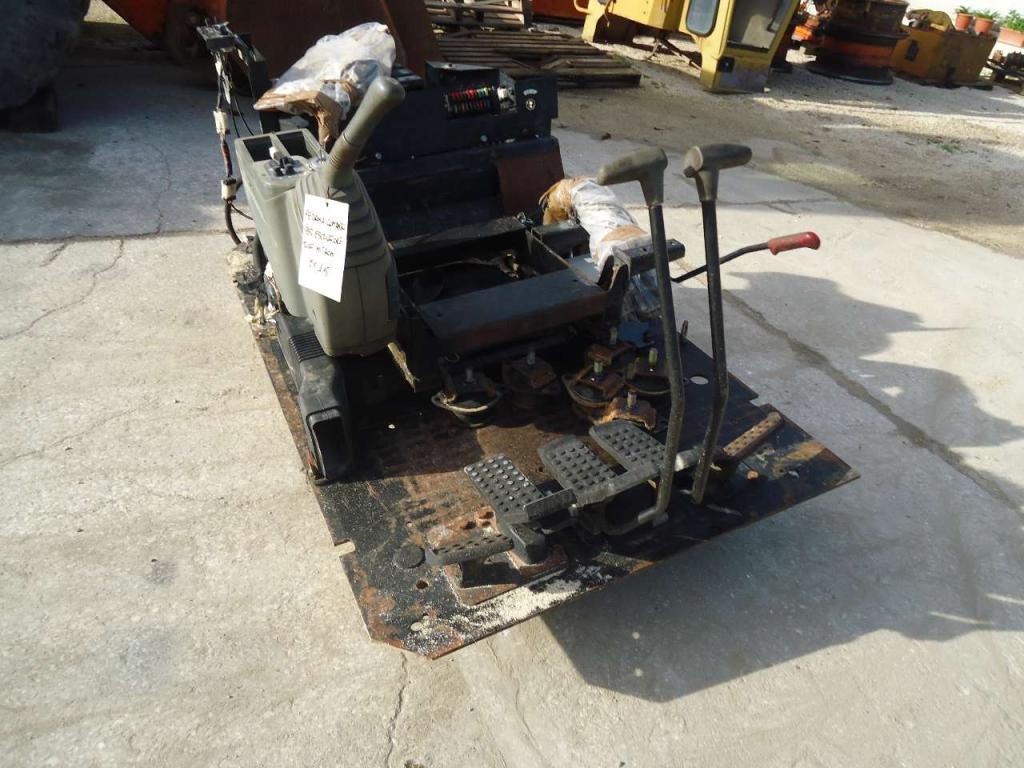 Control console / Control platform for Fiat Hitachi EX215 Photo 4