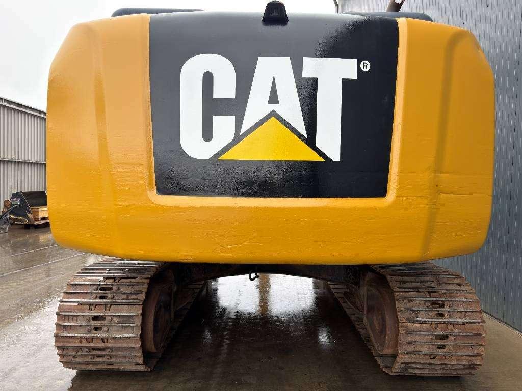 Caterpillar 320E L Photo 4