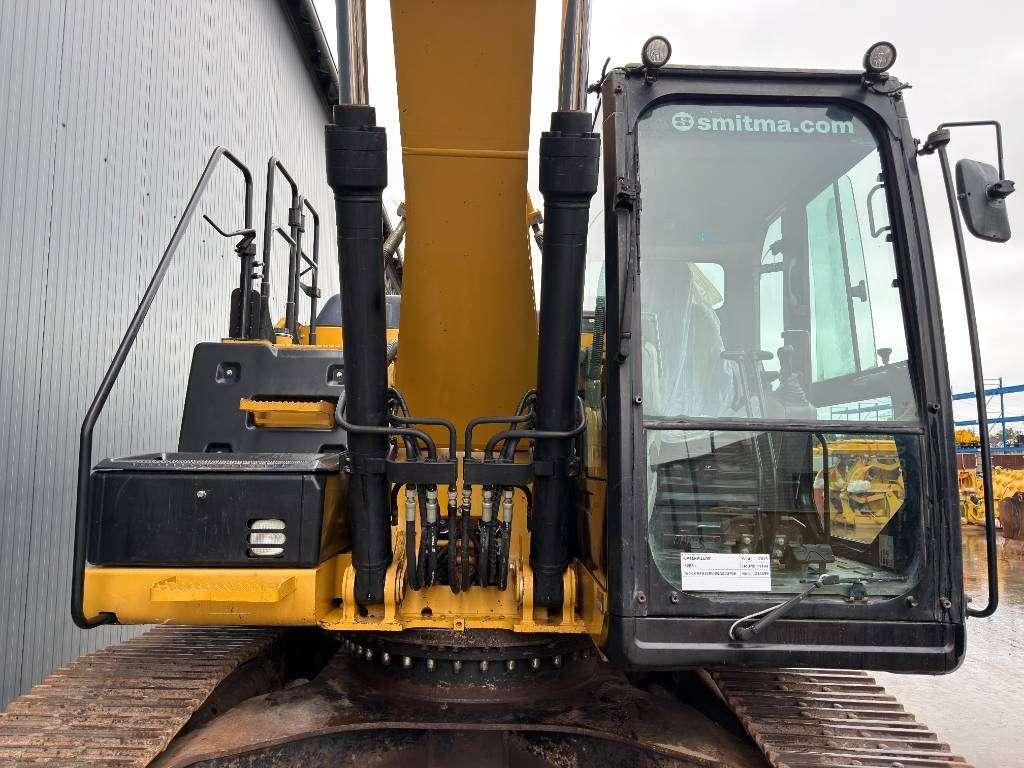 Caterpillar 320E L Photo 8