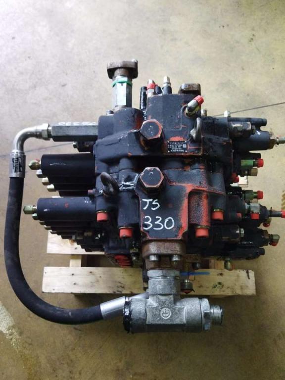 Hydraulic distributor for JCB Js 330 Photo 6
