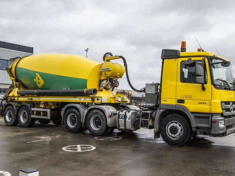 Liebherr LIEBHERR BETON MIXER/MALAXEUR/MISCHER-12M³ Photo 3