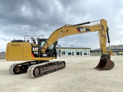 Caterpillar 323ELN sold by Zeta Macchine Srl