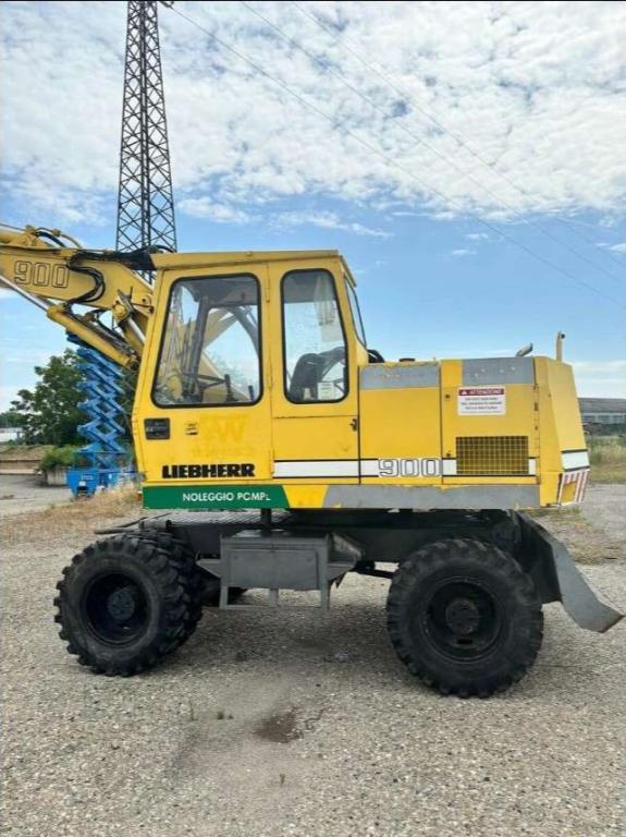 Liebherr A900C Photo 5