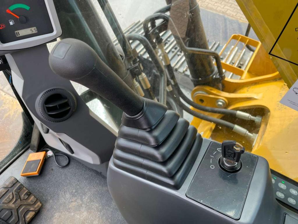 Caterpillar 320D3 GC Photo 23