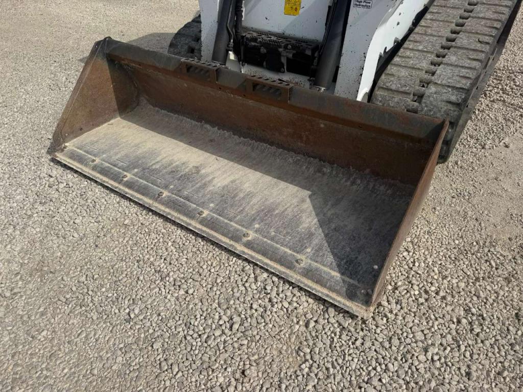 Bobcat T770 Photo 11